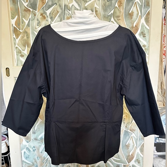 Navy blue, Gap, peplum cotton top. - Picture 1 of 4
